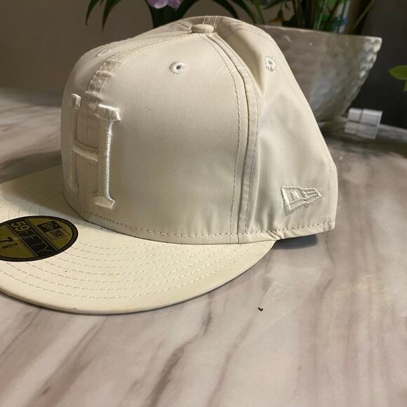 New Era Hat Size 7 7/8 - Picture 4 of 8